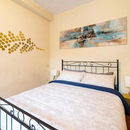 Appartamento Elegante E Centrale La Foglia D'Oro Bolonha Exterior foto