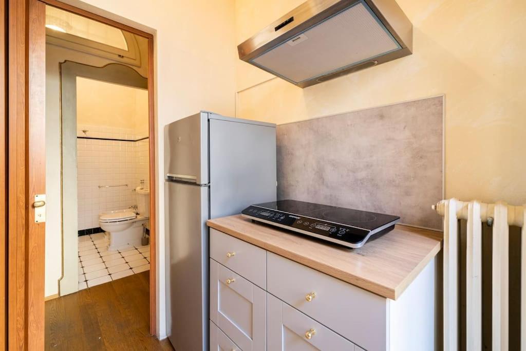 Appartamento Elegante E Centrale La Foglia D'Oro Bolonha Exterior foto
