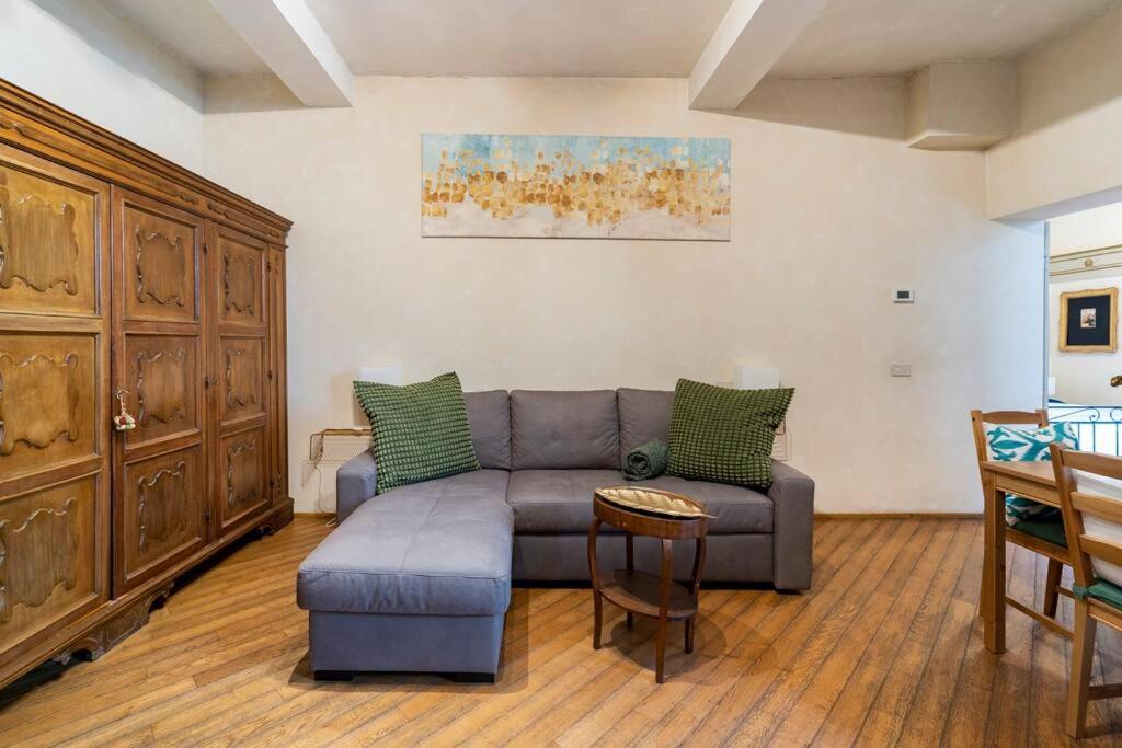 Appartamento Elegante E Centrale La Foglia D'Oro Bolonha Exterior foto