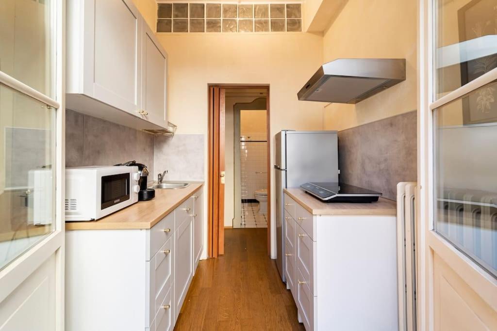 Appartamento Elegante E Centrale La Foglia D'Oro Bolonha Exterior foto